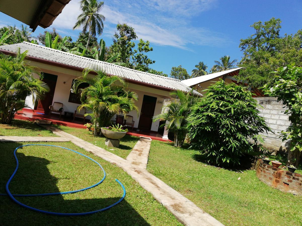 Lal Home Stay シギリヤ エクステリア 写真
